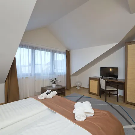 Art Hotel 3*